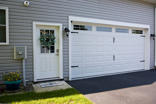 24/7 Emergency Garage Door Panel Replacement experts in Moody AFB, GA